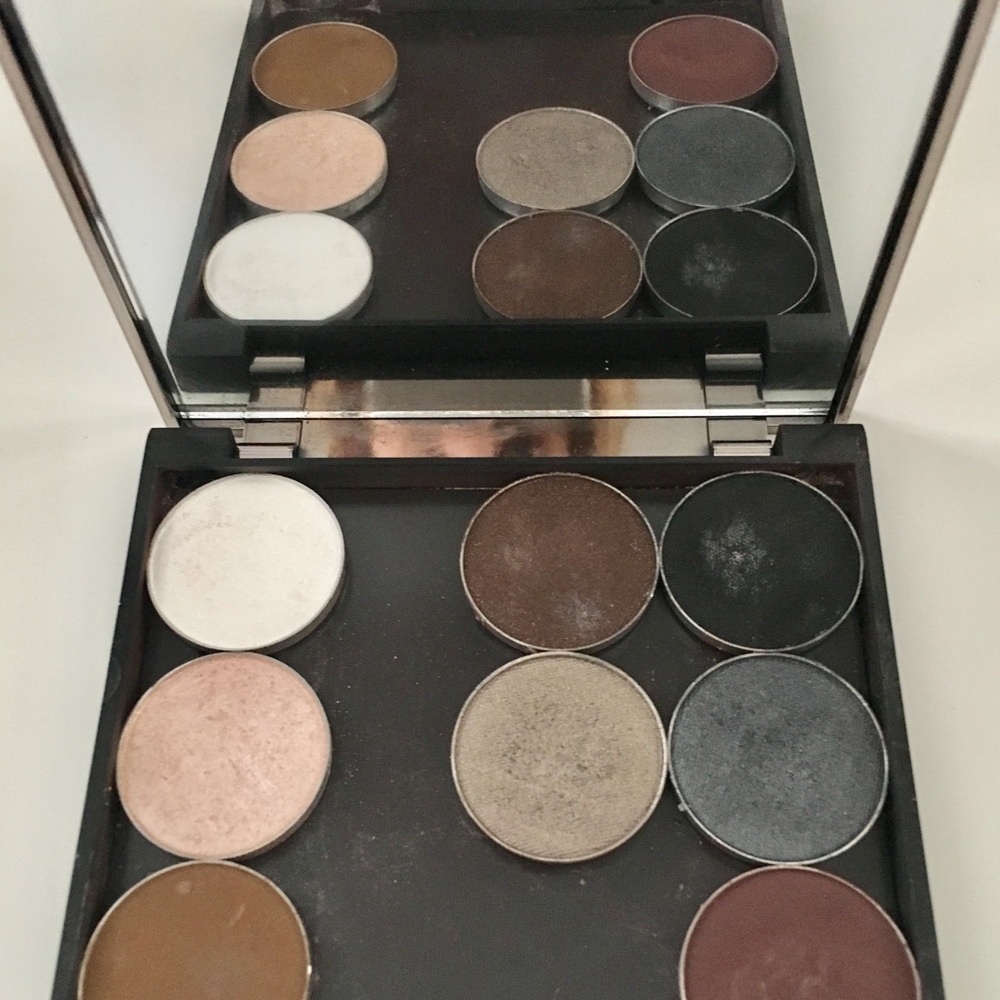 Makeup Geek Reusable Metallic Palette w shadows